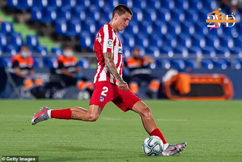 6 Defenders Most Similar to Van Dijk in Style 5 Jose Gimenez